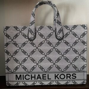 Michael Kors Gigi Empire Logo Tote Bag